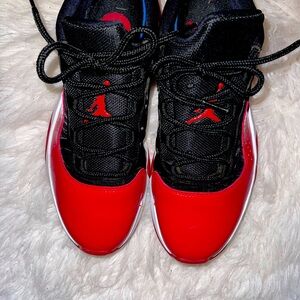Women’s Air Jordan CMFT Size 11